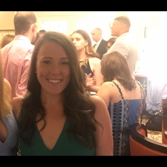 Meet your Posher, Jillian - Picture 1 of 1